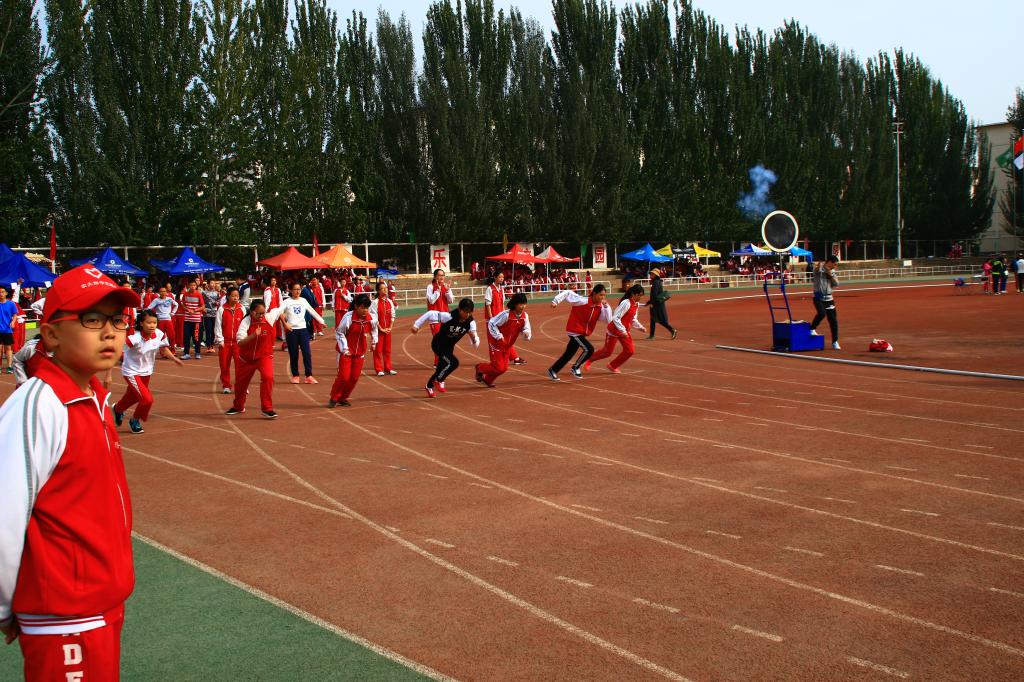 赛场上的我们不放过每一个精彩的瞬间。